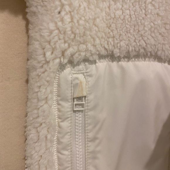 Tory Burch White Fleece with Pockets! - Picture 3 of 4